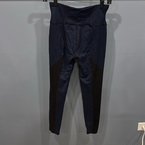 Spanx Shape Navy Blue & Black High Rise Active Leggings Size Medium - Picture 3 of 3